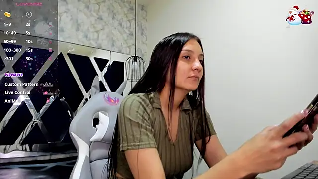  alaia collway  online show from 12-13-24, 11:45