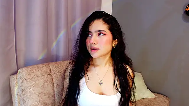 adara johnson   online show from 10-07-25, 11:40