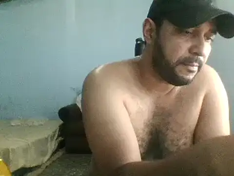 Snapshot of friendsloversex chatting on 02-03-25, 02:47 friendsloversex online show from 02-03-25, 02:47