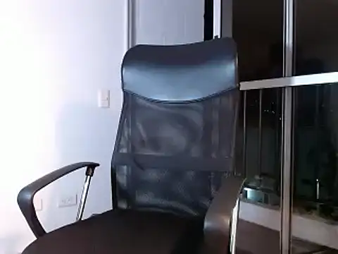 Snapshot of roman_muscle chatting on 01-31-25, 03:52 roman muscle online show from 01-31-25, 03:52