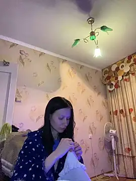 Snapshot of Starry_Siren chatting on 12-10-24, 05:11 Starry Siren online show from 12-10-24, 05:11