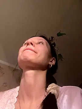 Snapshot of Starry_Siren chatting on 12-04-25, 03:21 Starry Siren online show from 12-04-25, 03:21