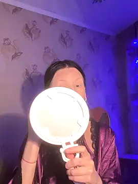 Snapshot of Starry_Siren chatting on 12-16-25, 05:40 Starry Siren online show from 12-16-25, 05:40