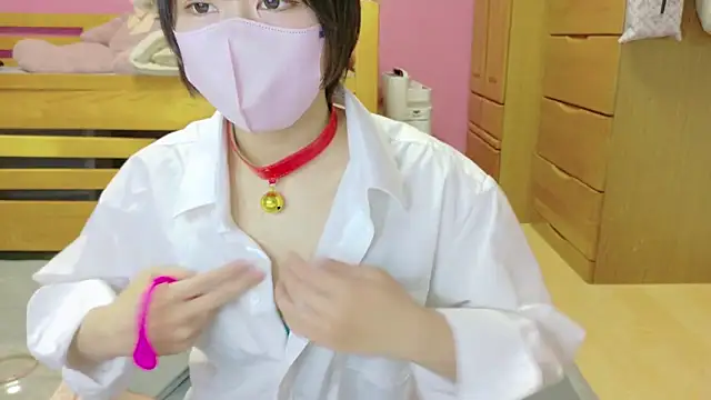 Snapshot of _usya_2525 chatting on 02-12-25, 04:11 usya 2525 online show from 02-12-25, 04:11