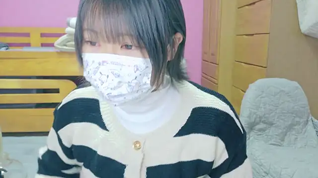 Snapshot of _usya_2525 chatting on 03-07-25, 05:17 usya 2525 online show from 03-07-25, 05:17