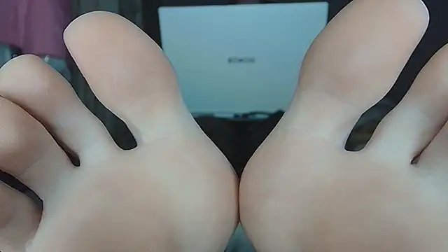 Snapshot of AgnesMillerS chatting on 04-07-26, 09:10 AgnesMillerS online show from 04-07-26, 09:10