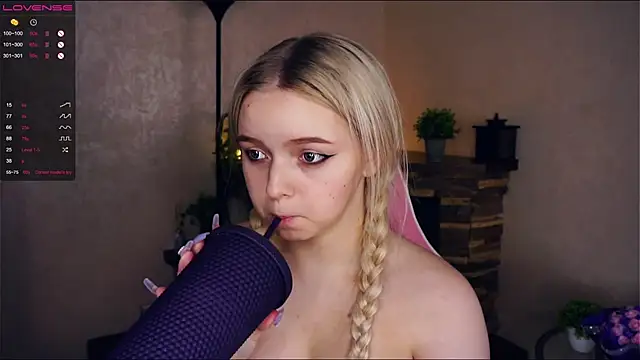 ZaraCreedon online show from 02-15-25, 04:36