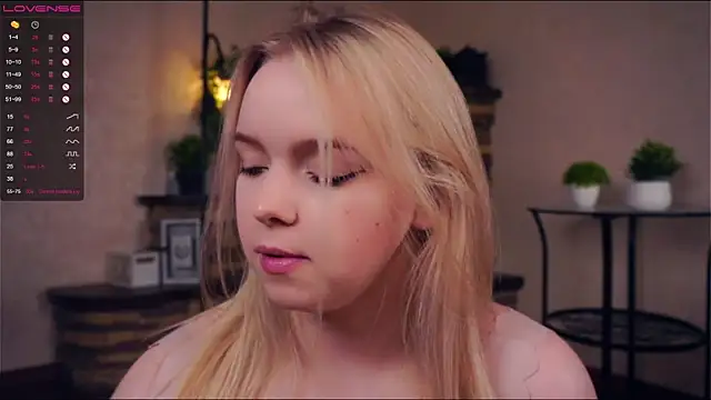 ZaraCreedon online show from 03-11-25, 04:21