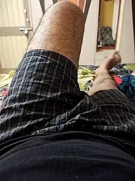 Snapshot of Maxpor77 chatting on 02-04-26, 06:08 Maxpor77 online show from 02-04-26, 06:08