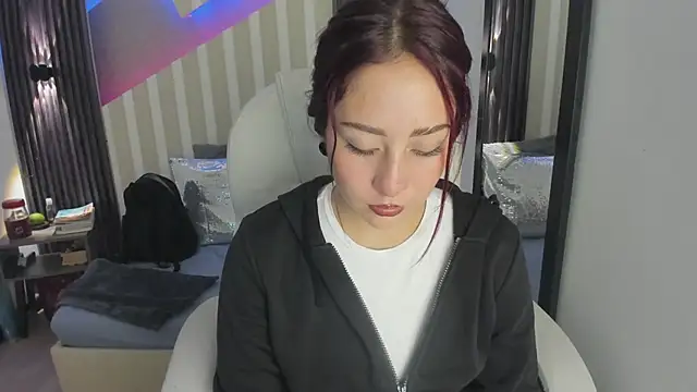 emily layton online show from 02-04-26, 12:27