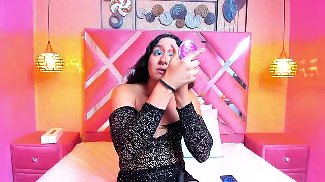 Alison Chan  online show from 09-18-25, 01:35