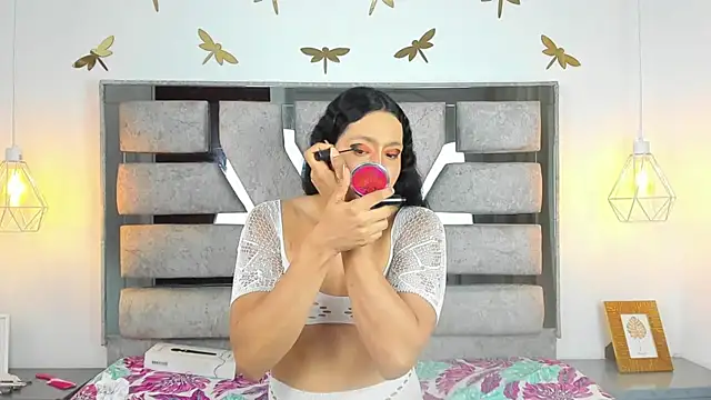 Alison Chan  online show from 12-18-25, 04:13