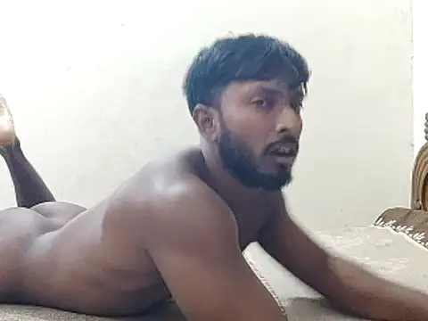 Snapshot of HunkyAriyan chatting on 04-26-26, 01:53 HunkyAriyan online show from 04-26-26, 01:53