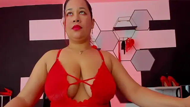 Snapshot of alondrabigtits chatting on 01-07-25, 12:20 alondrabigtits online show from 01-07-25, 12:20