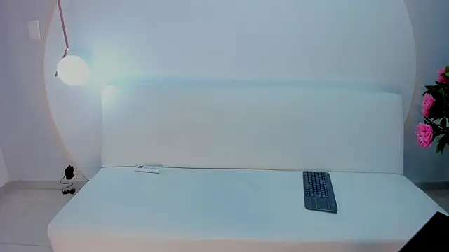 Ada Monroe10 online show from 12-15-25, 01:26