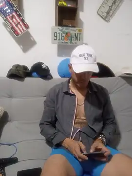 latinmartin73 online show from 11-11-25, 10:54