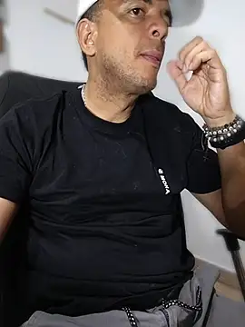 latinmartin73 online show from 04-26-26, 02:09