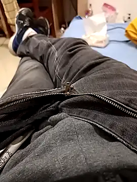 huzi518 online show from 02-04-26, 11:38