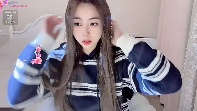 Caitlyn   online show from 01-06-25, 02:14