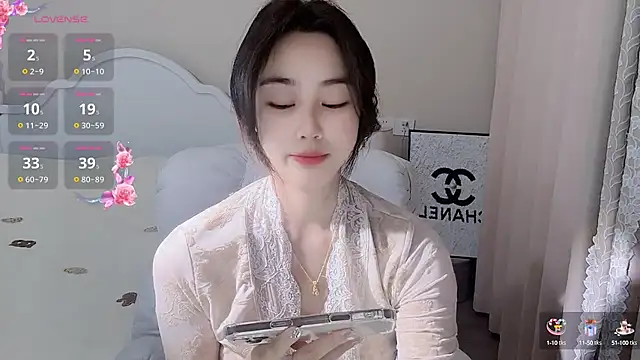 Caitlyn   online show from 02-07-25, 11:23