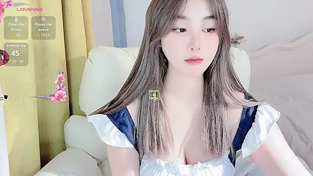 Caitlyn   online show from 02-27-26, 01:22