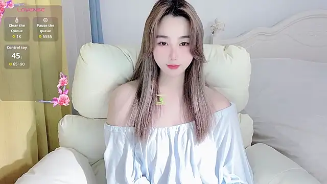 Caitlyn   online show from 04-08-26, 01:44