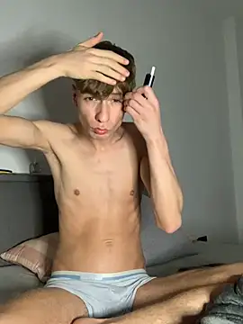 Snapshot of MiguelRausch chatting on 12-09-24, 06:46 MiguelRausch online show from 12-09-24, 06:46