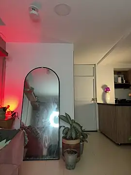 Snapshot of DakotaShelby chatting on 11-08-25, 12:22 DakotaShelby online show from 11-08-25, 12:22