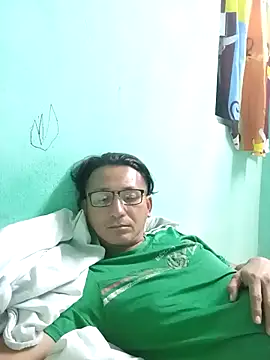 Andresguz35 online show from 03-16-26, 06:39