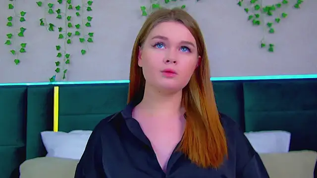 Snapshot of CrystalLyons chatting on 03-12-25, 03:07 CrystalLyons online show from 03-12-25, 03:07