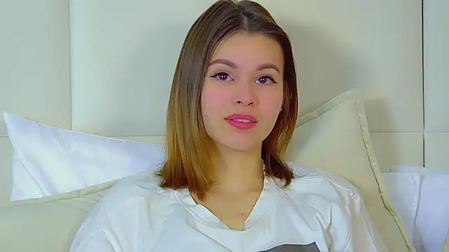 PollyLanders online show from 02-28-25, 06:54