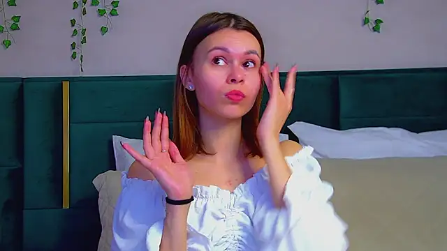 PollyLanders online show from 03-01-25, 06:21