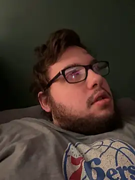 Snapshot of jrizz215 chatting on 03-10-25, 06:23 jrizz215 online show from 03-10-25, 06:23