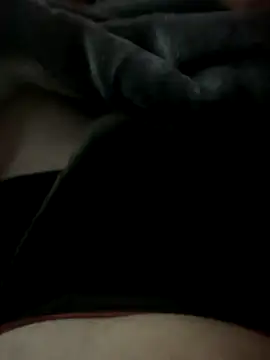 Snapshot of jrizz215 chatting on 09-18-25, 01:02 jrizz215 online show from 09-18-25, 01:02