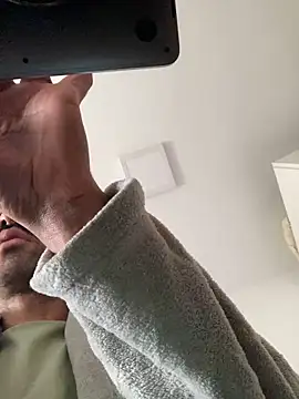 Lucascacaca online show from 03-04-26, 12:22