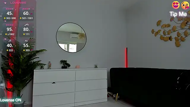 Snapshot of Jessy_Cruz chatting on 12-15-24, 08:08 Jessy Cruz online show from 12-15-24, 08:08