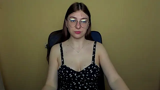 Luna Lush  online show from 05-21-26, 08:43