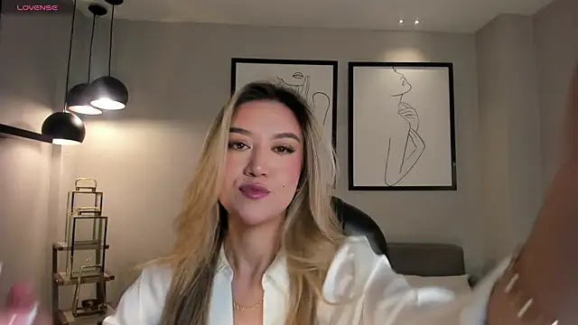 RebeccaHudson online show from 04-09-26, 07:19