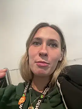 Snapshot of M1ssyk1ssy chatting on 01-13-25, 04:41 M1ssyk1ssy online show from 01-13-25, 04:41