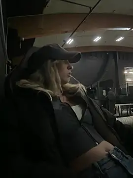 Snapshot of M1ssyk1ssy chatting on 02-01-25, 08:16 M1ssyk1ssy online show from 02-01-25, 08:16