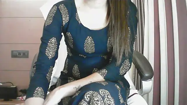 collage hoty online show from 12-18-25, 04:46