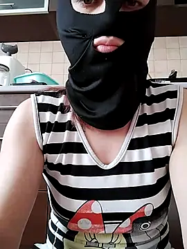 ladyrrr online show from 04-05-26, 01:19