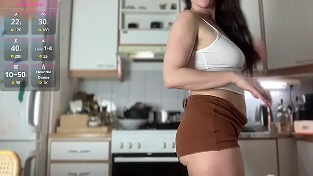 Snapshot of MilkyHoneyLullabies chatting on 12-16-25, 09:47 MilkyHoneyLullabies online show from 12-16-25, 09:47