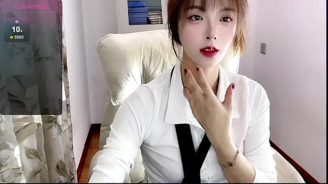 Snapshot of NINIbaby-99 chatting on 01-13-25, 05:44 NINIbaby-99 online show from 01-13-25, 05:44