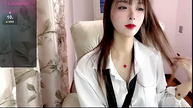 Snapshot of NINIbaby-99 chatting on 01-19-25, 09:33 NINIbaby-99 online show from 01-19-25, 09:33