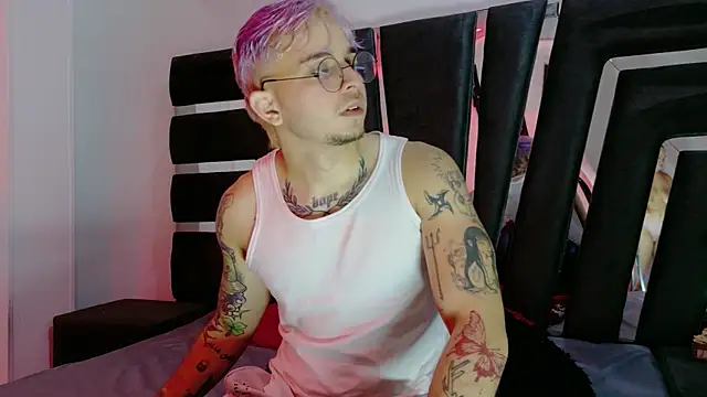 AliceandMax online show from 01-15-26, 01:26