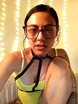 Snapshot of Happygio chatting on 01-13-25, 08:37 Happygio online show from 01-13-25, 08:37