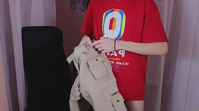 Snapshot of TommieH chatting on 02-08-25, 05:18 TommieH online show from 02-08-25, 05:18