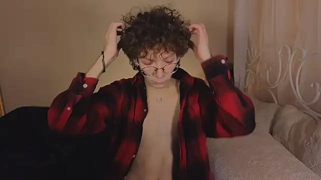 Snapshot of TommieH chatting on 03-01-25, 05:52 TommieH online show from 03-01-25, 05:52