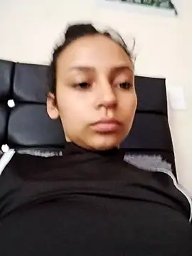 Snapshot of emma_ambar chatting on 10-28-25, 08:22 emma ambar online show from 10-28-25, 08:22